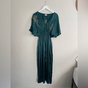 Maxi Butterfly Sleeve Dress in Dark Green Satin l/XL